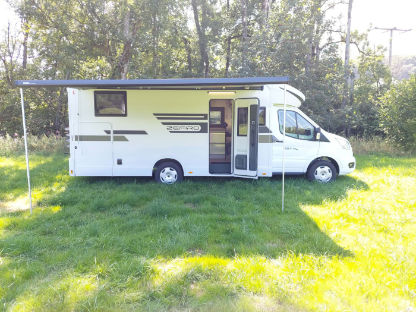 Wohnmobil Seitenansicht